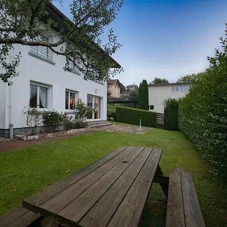 Apartment Cosy Au Coeur De Avec Jardin Et Terrasse - Fr-1-589-670 *