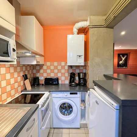Cosy Au Coeur De Avec Jardin Et Terrasse - Fr-1-589-670 *
